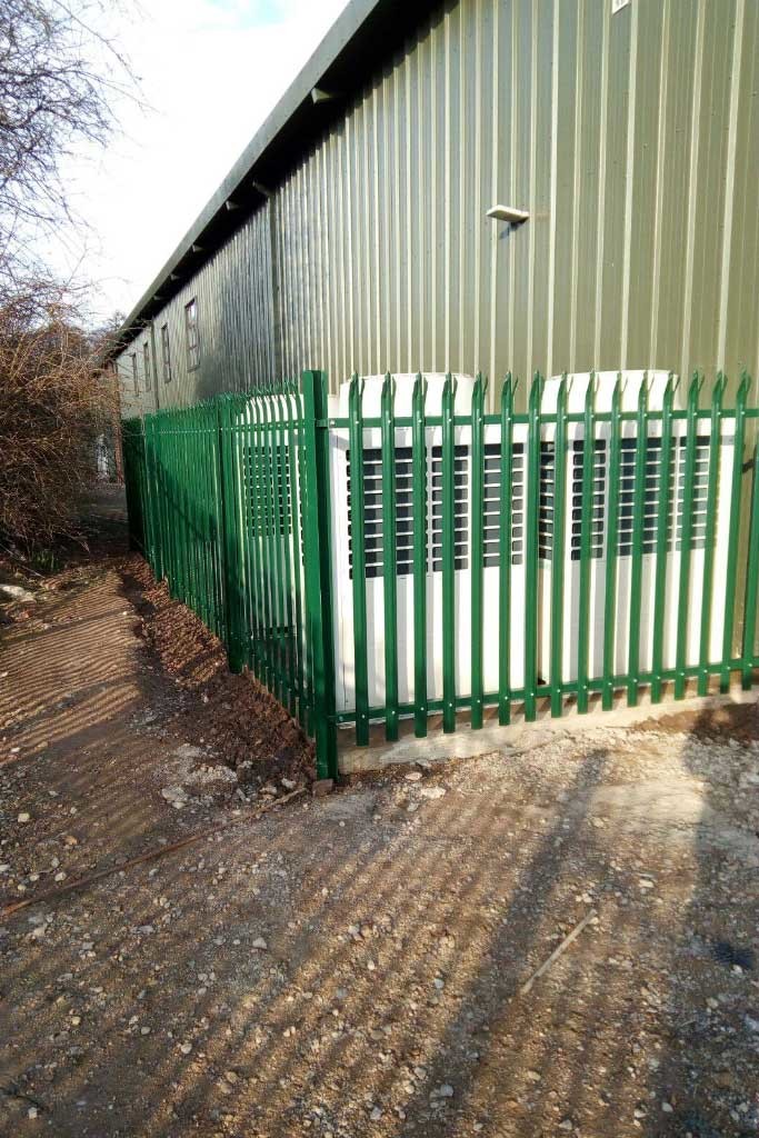 Various Heights Available Odm Steel Palisade Fencing Security Splayed Triple Spike