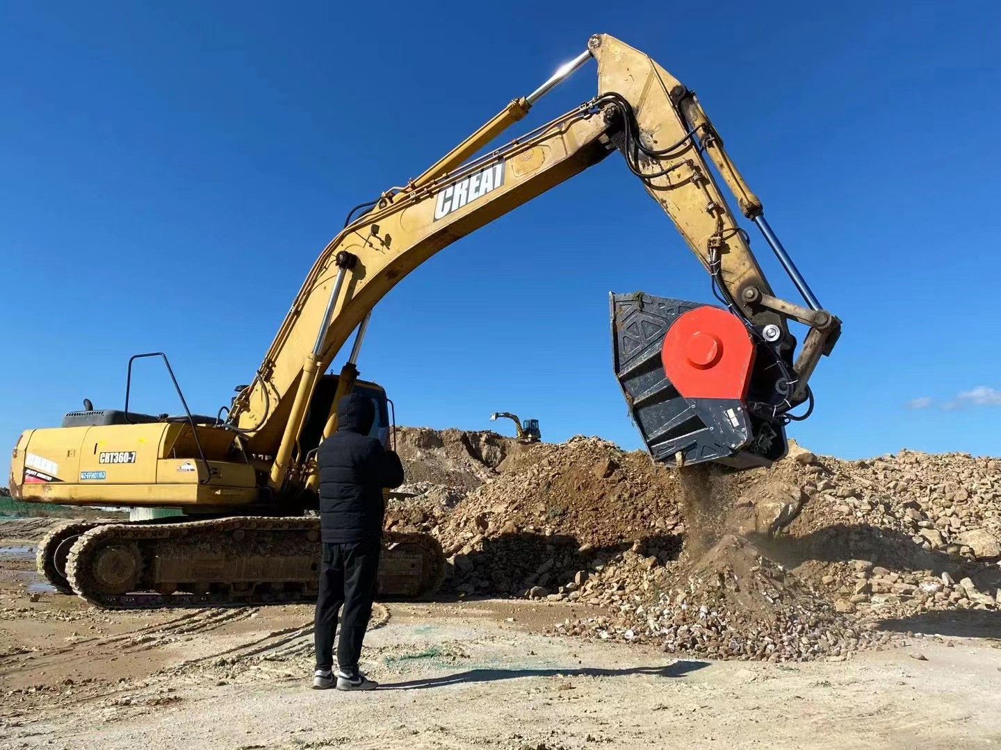 22 Mpa Bucket Crusher For Excavator 30 Ton