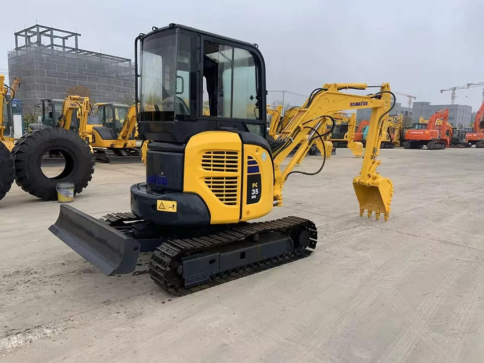 Mini Used Japan Excavator PC35MR-2 Used Komatsu Excavator PC35