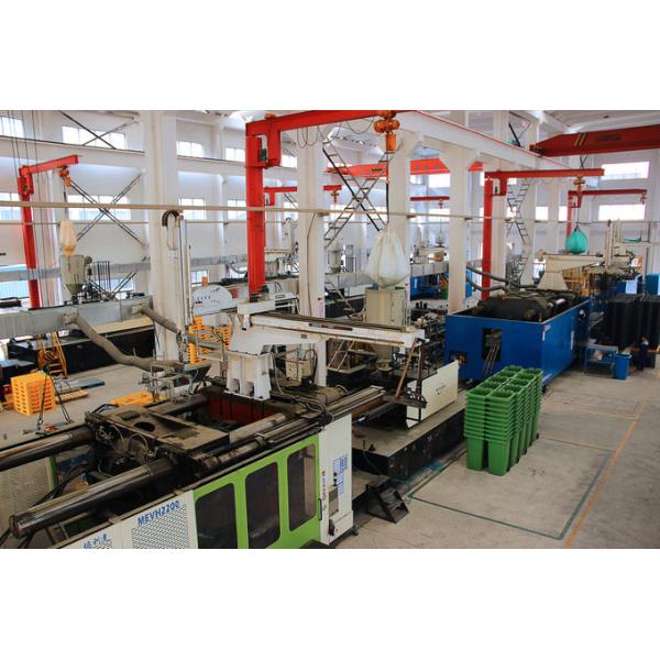 2T Load Lightweight Plastic Pallets Rectangle Open Deck Design Sturdy Construction