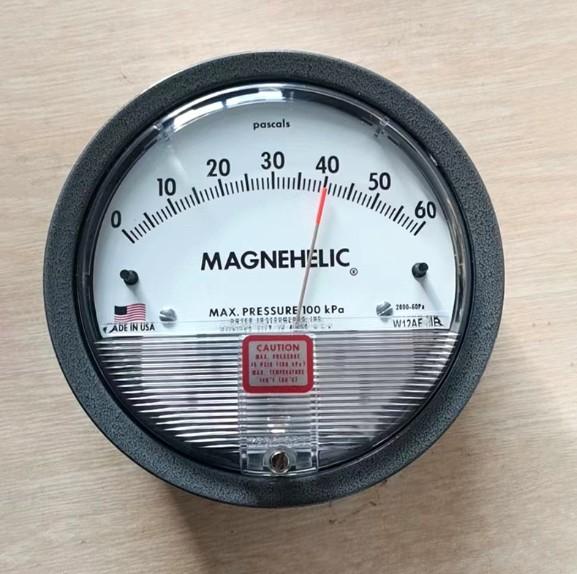 2000-125pa/ Dwyer Differential Pressure Gauge / DWYER Original Imported