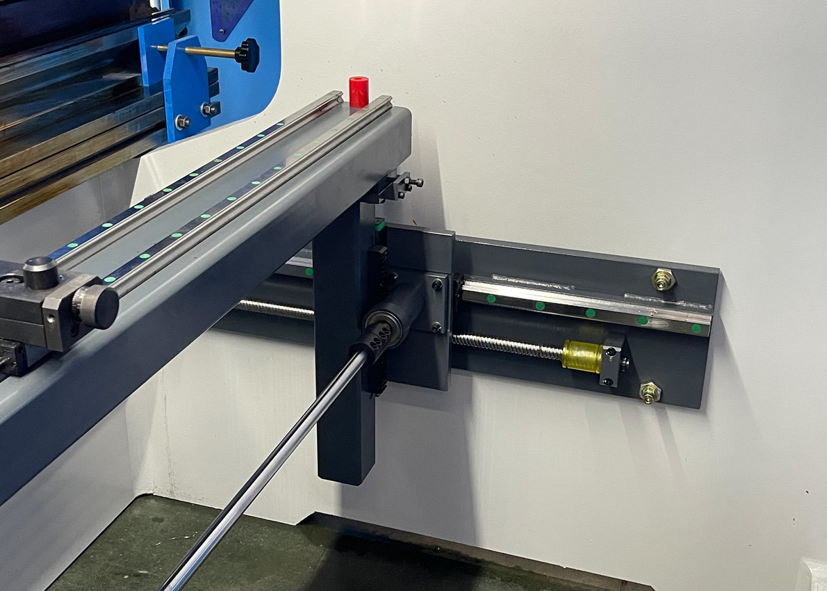 WE67K-250T3200MM Large Sheet Metal Processing Equipment Bending Machine Light Pole Bending