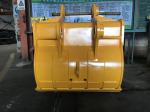 Heavy Duty Rock Collecting Bucket with High Strength Teeth Formed from Q355