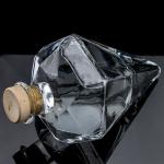 Glass Whiskey Bottle 700ml with Unique Diamond Shape and Customized Logo