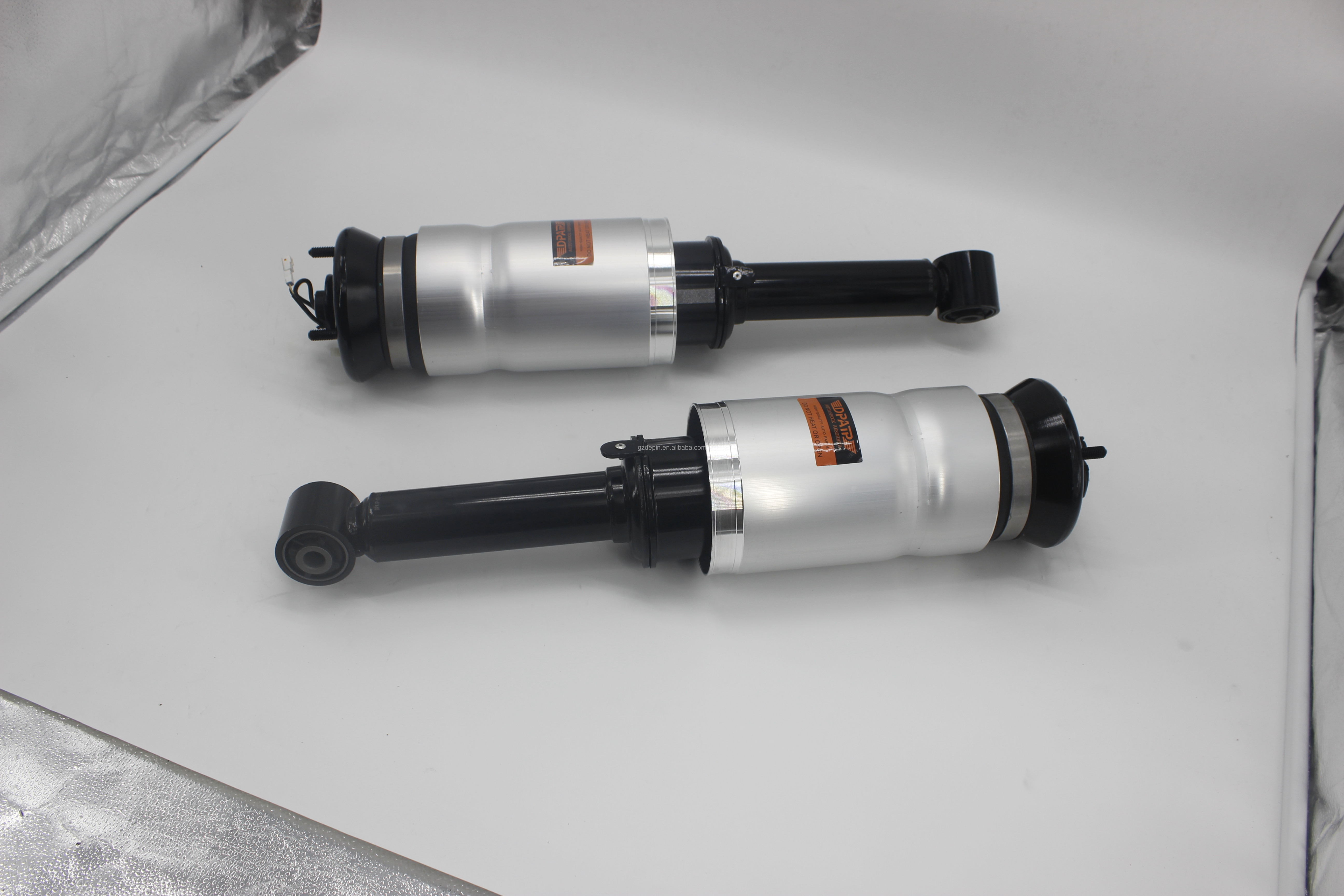 LR038096 LR032650 LR014195 Rear Air Suspension Spring Strut Shock Absorber for DISCOVERY IV L319