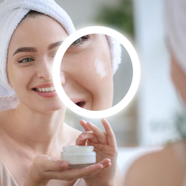 Customized LED Illuminated Mirror Cabinet 3mm Lighted Mirror Medicine Cabinet 3000K