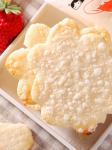 Savor the Crispiness: Individually Packaged Shrimp Meat Snowflake Snacks
