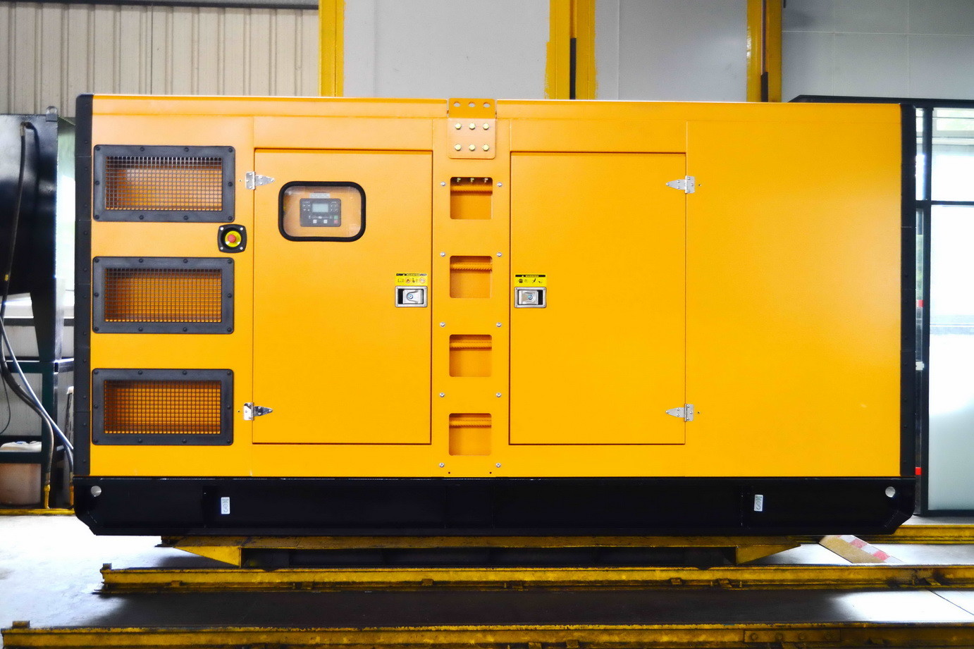500KW 688kva Soundproof Diesel Generator Set 625 Kva Generator TWD1643GE