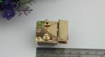 2019 New Products Zinc Alloy Light Gold Metal Thumb Catch Bag Push Locks