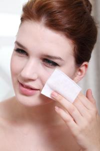 Wholesale Width 320cm Plain Spunlace Nonwoven Sheets For Daily Facial Care from china suppliers