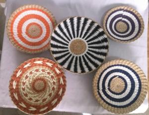 Wholesale 2021 new design High quality Wholesale seagrass wicker wall baskets wall plates hanging decor items from china suppliers