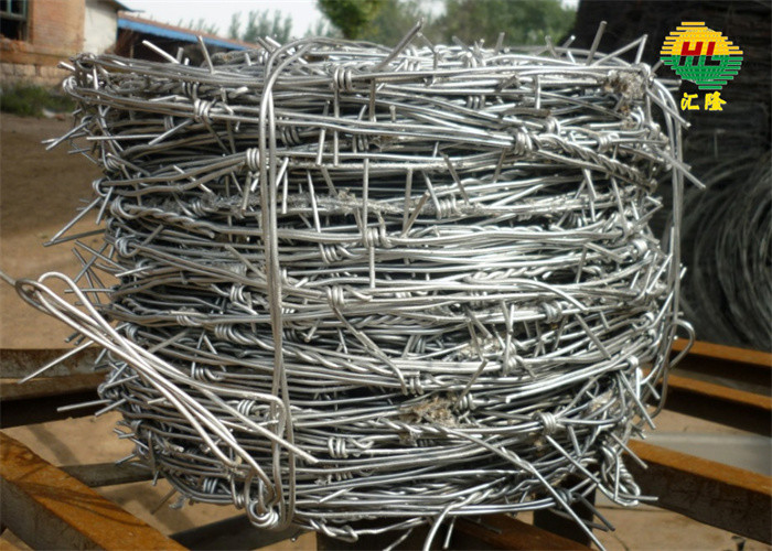 Hot Dipped Galvanized Barbed Wire 25kg Weight Each Roll