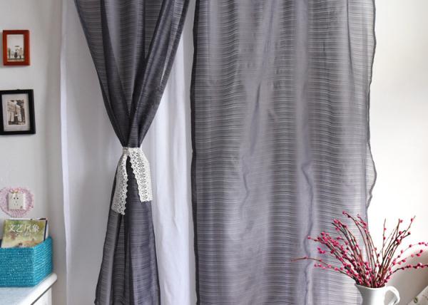 Elegant Multiple Colors Modern Window Curtains Lightweight Fabric For Living