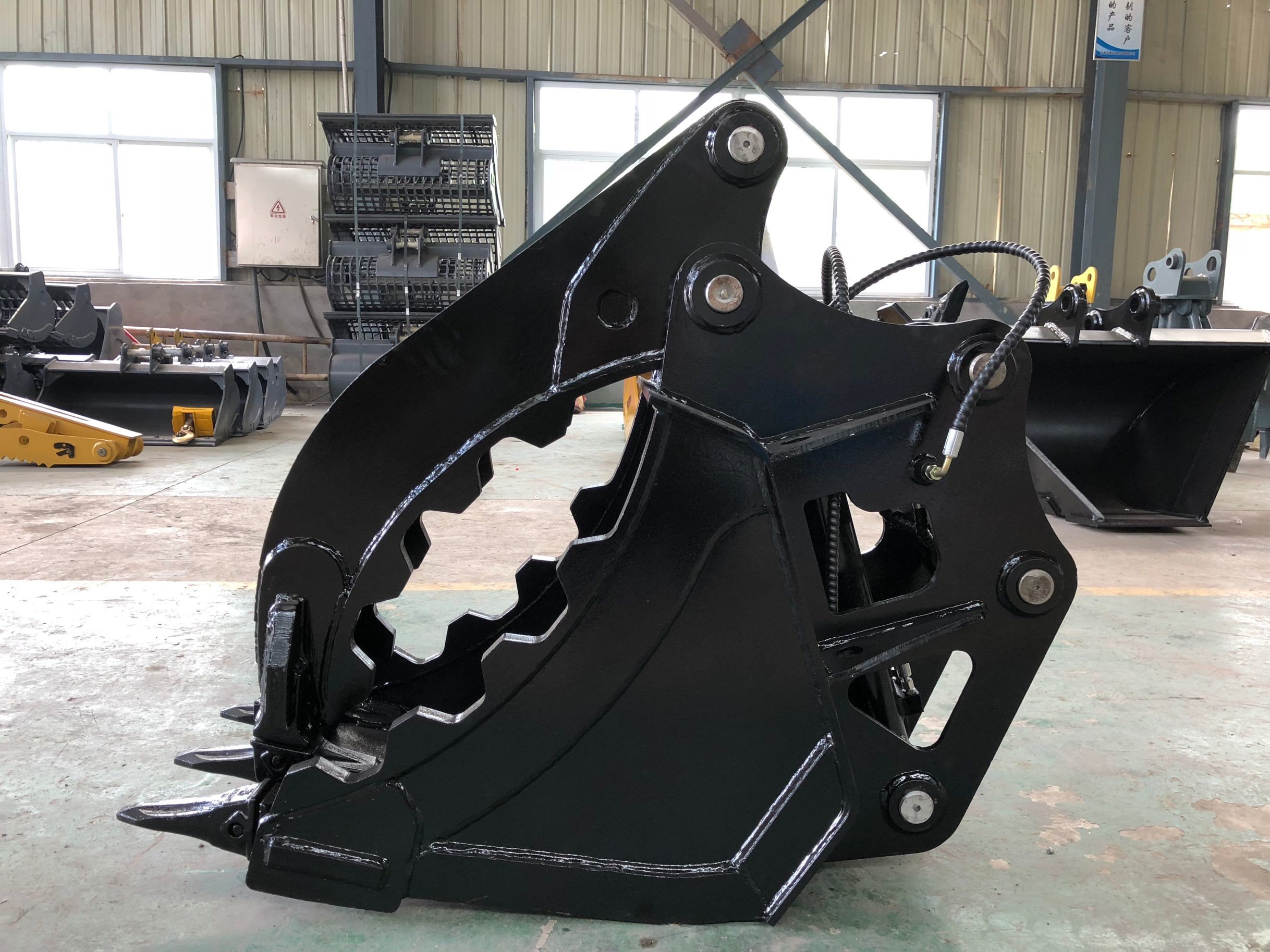 Powder Coated Excavator Bucket Thumb , Q355B Mechanical Thumb For Mini Excavator