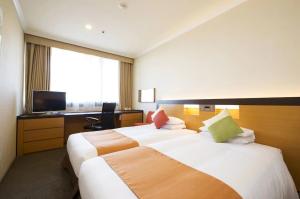 Wholesale Canberra interior design of hotel guestroom furniture Laminate wood headboard with combined desk table and lounge sofa from china suppliers
