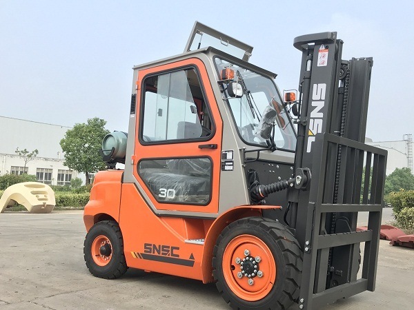 Cheap 3t Forklift Truck LPG
