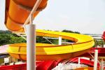 Colorful Aqua Park Equipment , Custom Water Slides With Galvanized Carbon Steel