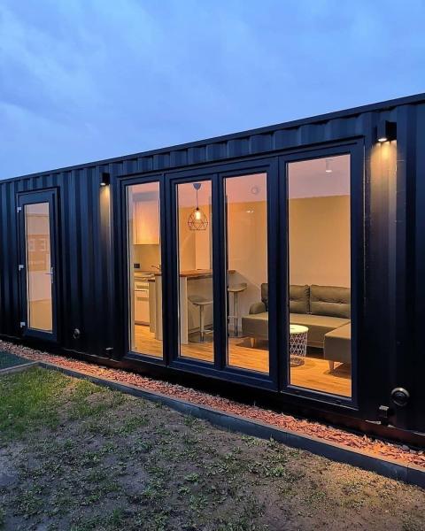 Customizable 2/3 Bedrooms Luxury Portable Garden House with Toilet and Wall 50