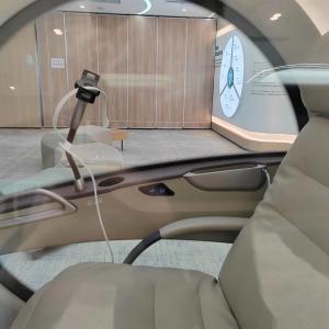 Round Shaped Hyperbaric Oxygen Chamber With Ventilation & 1 Year Warranty