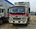 8 - 12 Tons Refrigerated Box Truck , 6 Wheels 4x2 Drive Freezer Box Truck