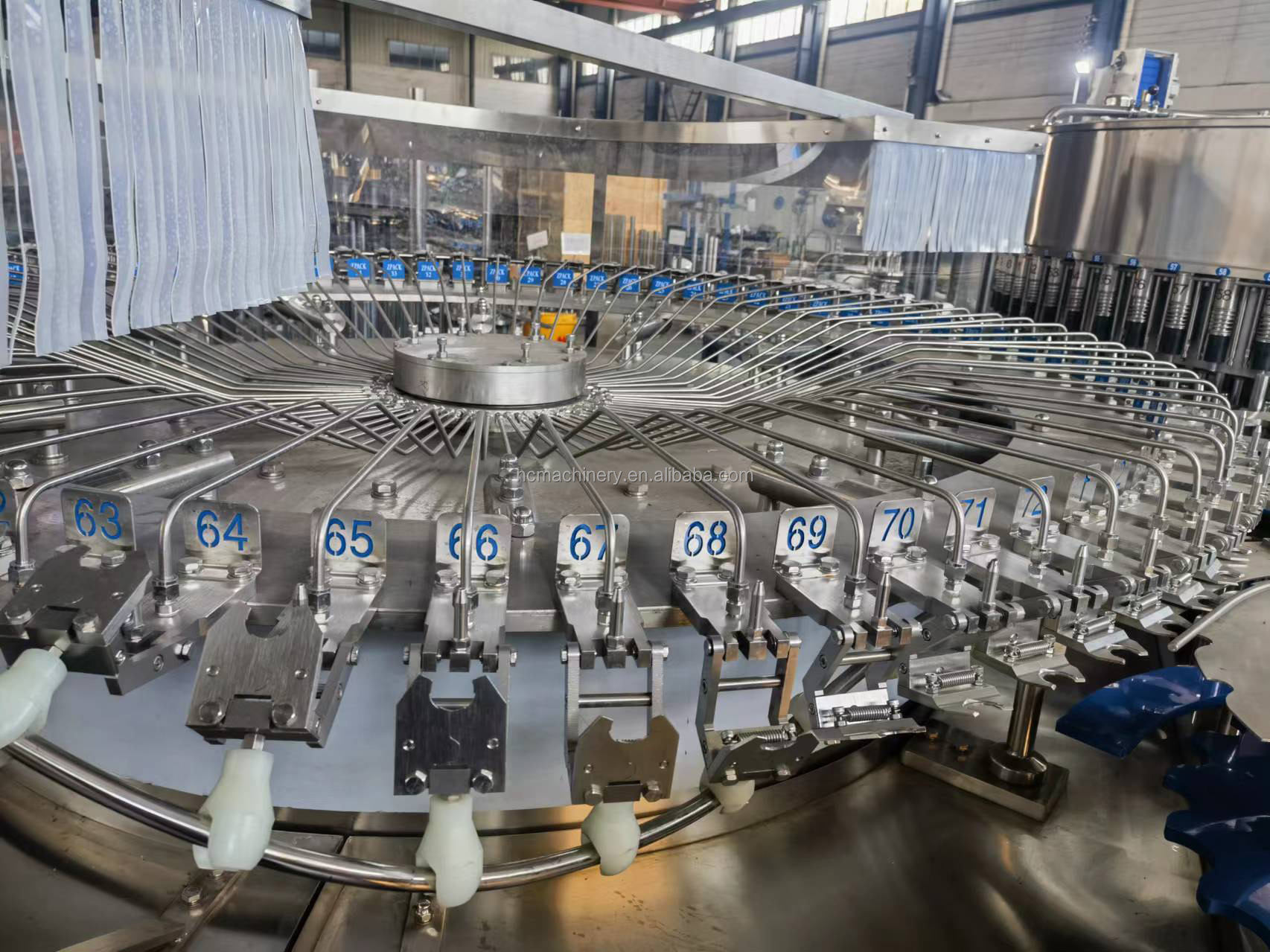 36000bph Automatic Rotary 3 in 1 PET Bottled Juice Filling Machine Suitable for Farms