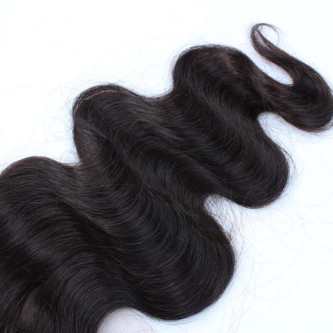 Unproducssed Peruvian Hair 3 Part Natural Color Body Wave 4*4 Lace Closure
