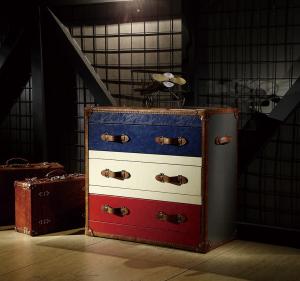 Wholesale Brushed Steel Antique Steamer Trunk , Leather Steamer Trunk Side Cabinet 3 Layers from china suppliers