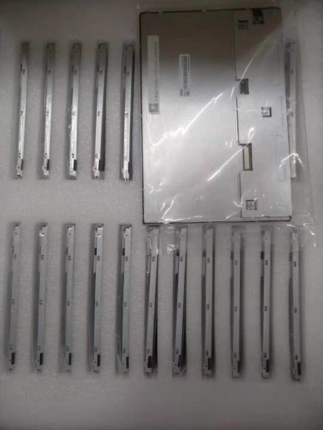 EV101WXM-N80 1280*800 400cd/m² 10.1 Inch Touch Lcd Panel