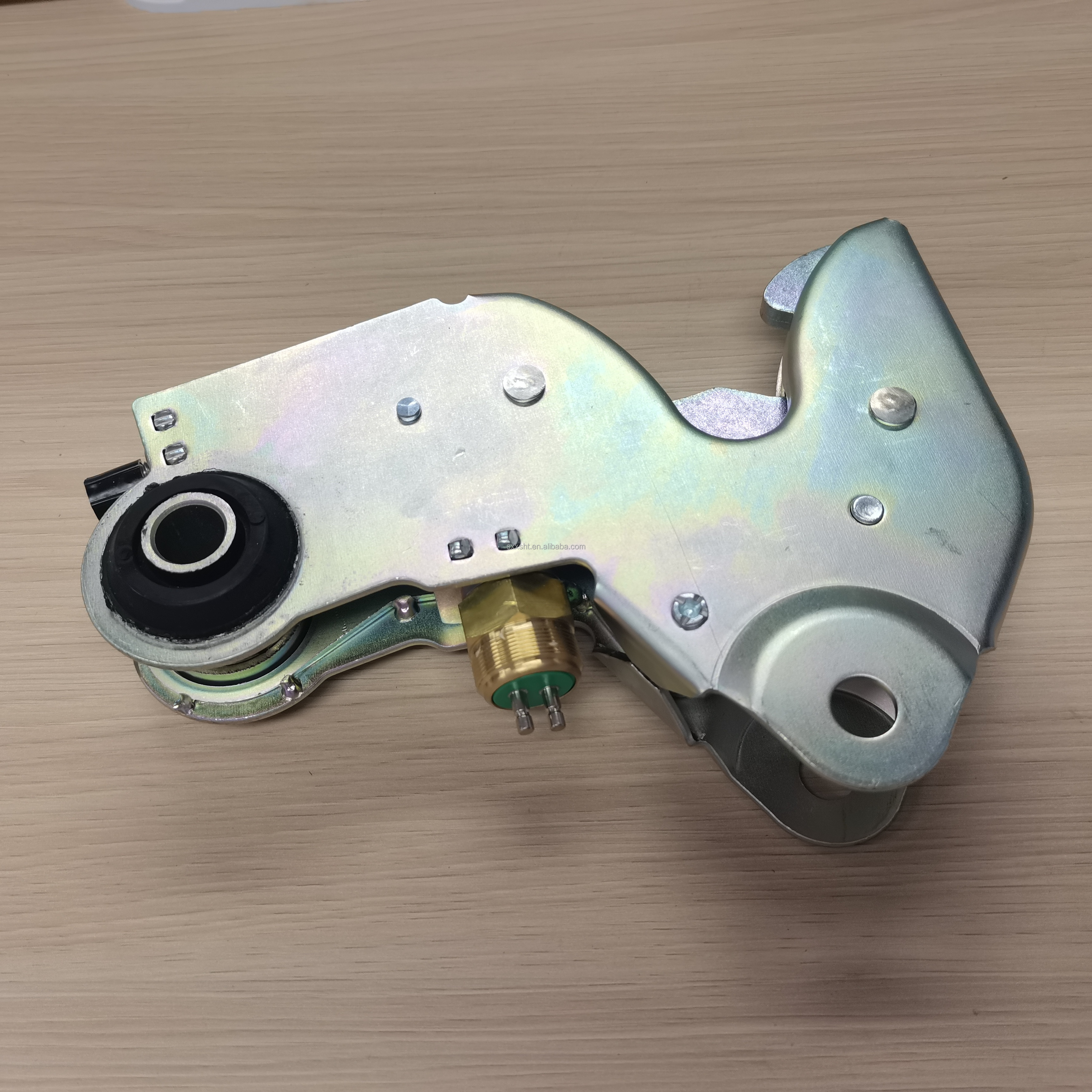 Dongfeng Tianlong Volvo 14 Gears Gearbox Fork Repair Kit with One Axle Cover