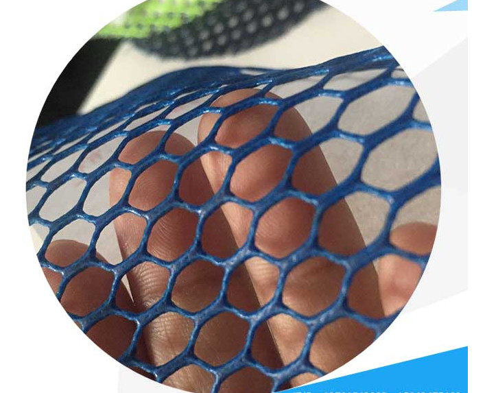 Weather Resistant PVC Mesh Fabric 260g 50m -100m/Roll Length Eco Friendly Coated Mesh