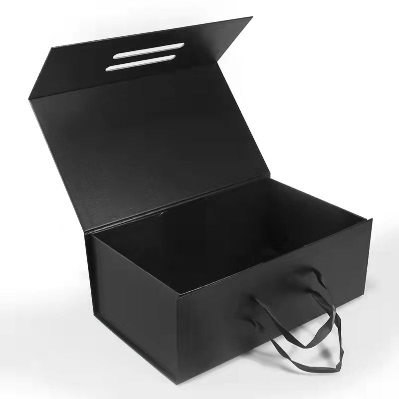 Magnetic Flip Rigid Cardboard Packaging Black Kraft Boxes 20x18x6