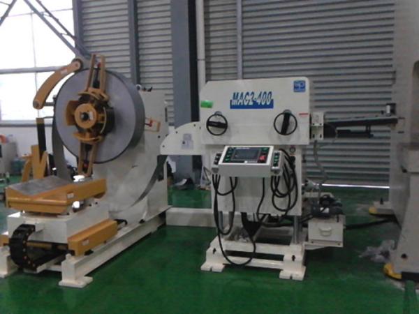 High Speed Roller Feeder Forming Metal Machine , Stainless Steel Belt Straighten