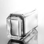 Acceptable Customer's Logo Glass Square Super Flint 500ml 700ml 750ml Bottle for