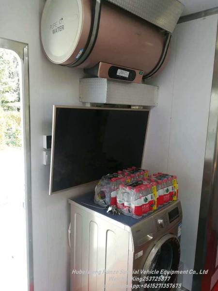 ISUZU Outdoor Mobile Camping Truck With Living Room 