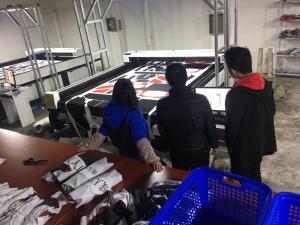 Wholesale 1800×1000 Laser Cutter With Camera 100W Vision Laser Cutting Machine from china suppliers