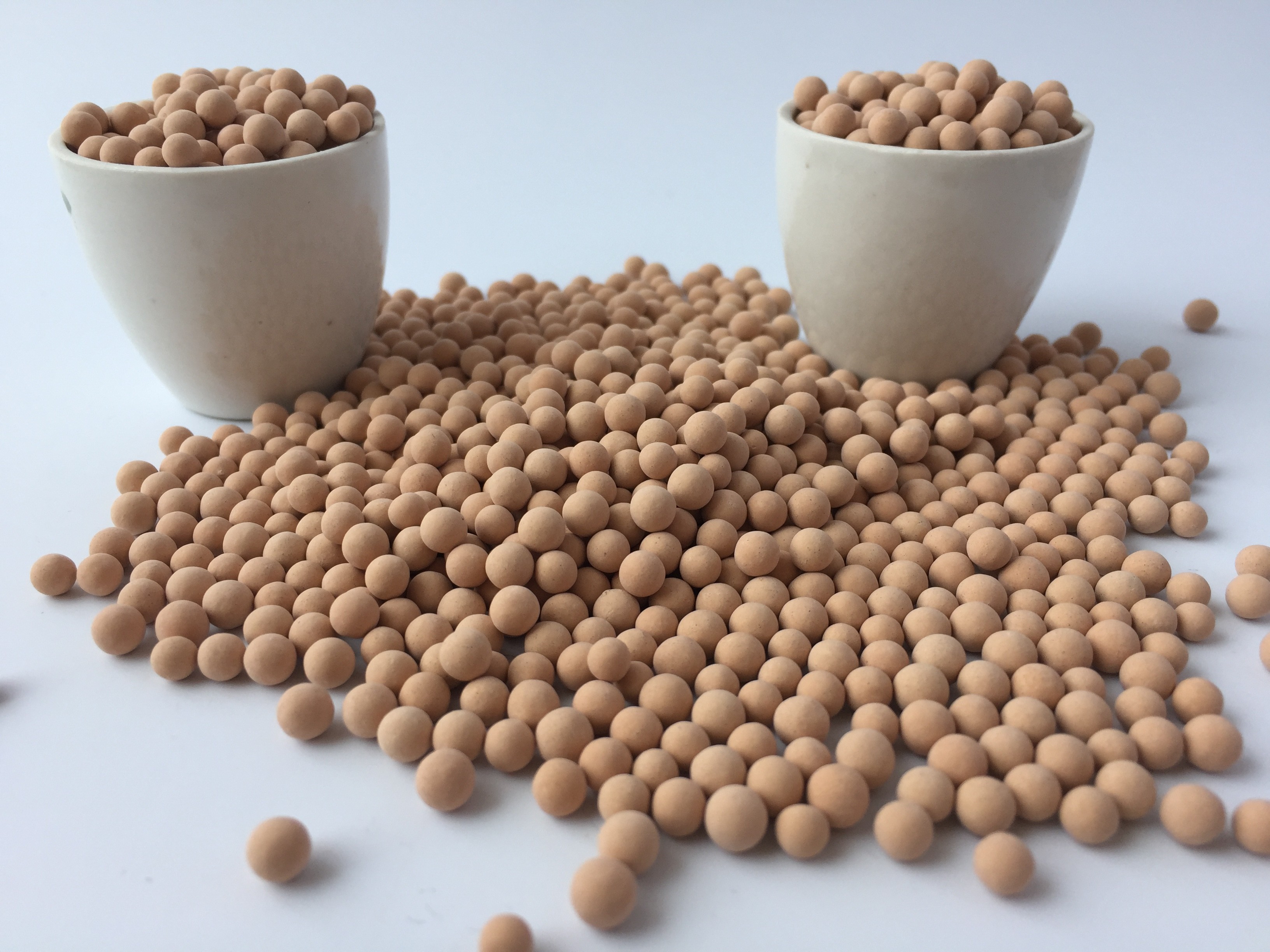 Granular 4A Molecular Sieve Desiccant With Compressive Strength 85N For Desiccation