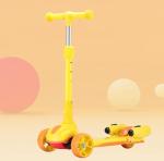 OEM kids bubbly kick scooter with blowing bubble for sale