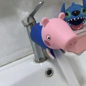 China Cartoon Image Silicone Sink Kids Faucet Extender Water Diverter on sale