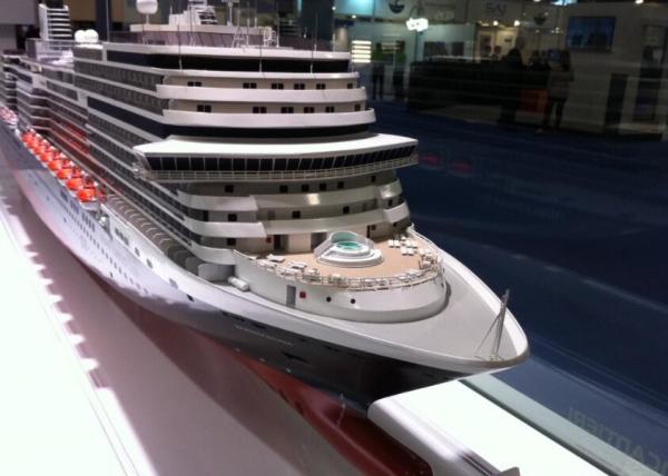 Luxury Koningsdam Cruise Ship Carbon Fibre Material For Home Office Table Decor