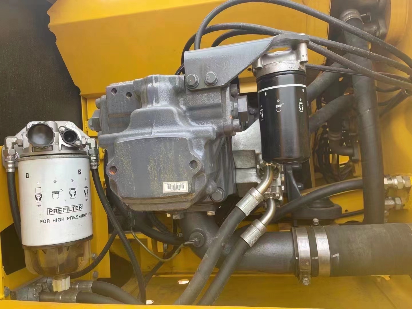 Komatsu PC200-8 PC200-7 Excavator with Cummins Engine 110KW Used Crawler Excavator
