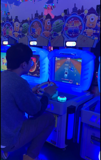 Lottery Redemption Arcade Rowing Game Machines Hardware , Acrylic Main Materials