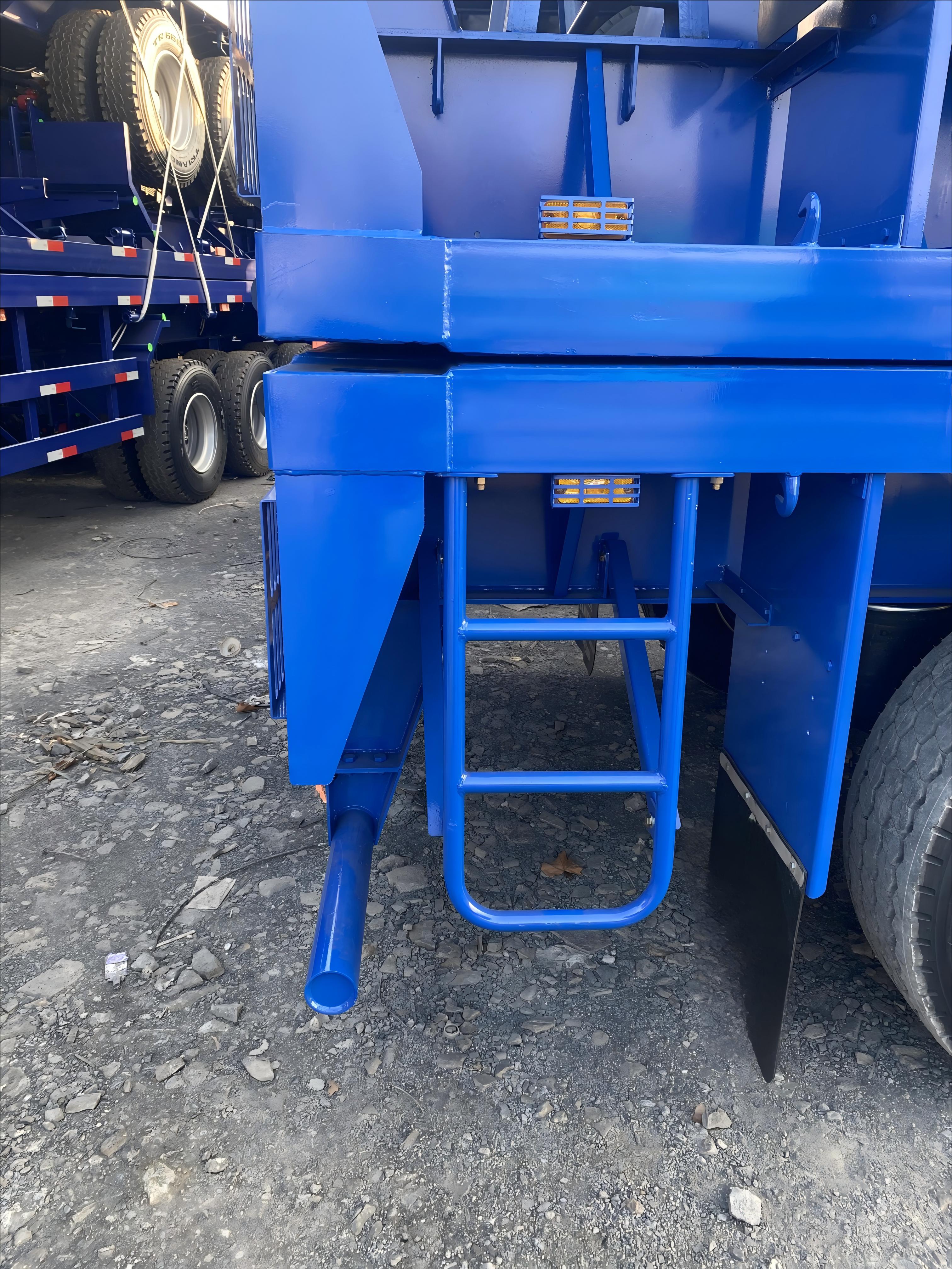 CIMC China manufacturer of 3-axis direct sales high-quality price discount Flatbed semi trailer