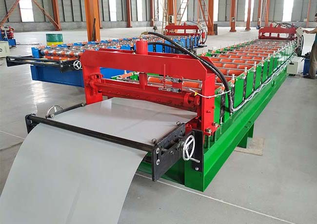 Roofing Panel Trapezoidal Shape Crimping Sheet Metal Roll Forming Machines With Customized Color