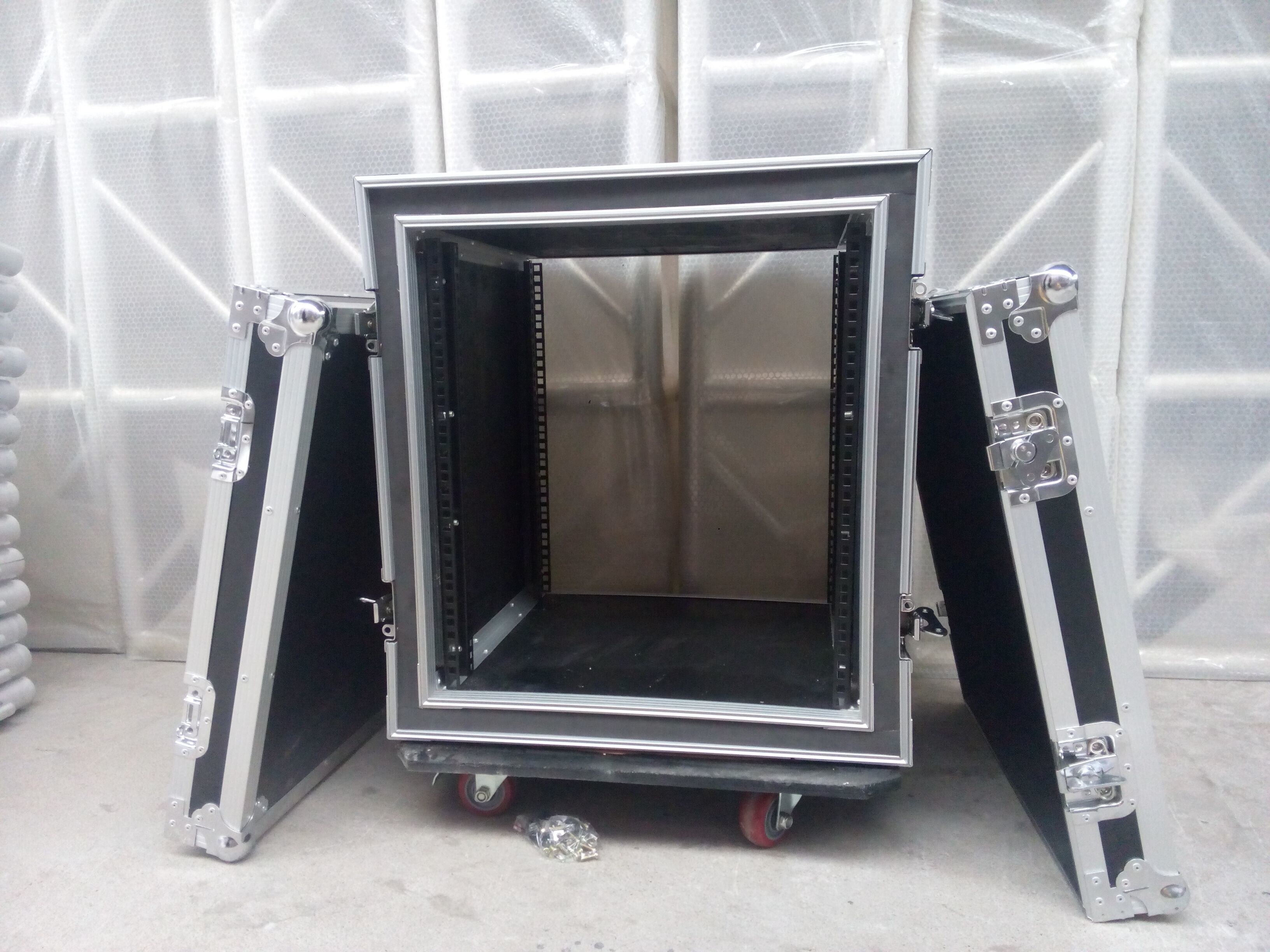 4u Light Weight Standard Wood + Aluminum Tool Cases / DJ Mixer Flight Cases