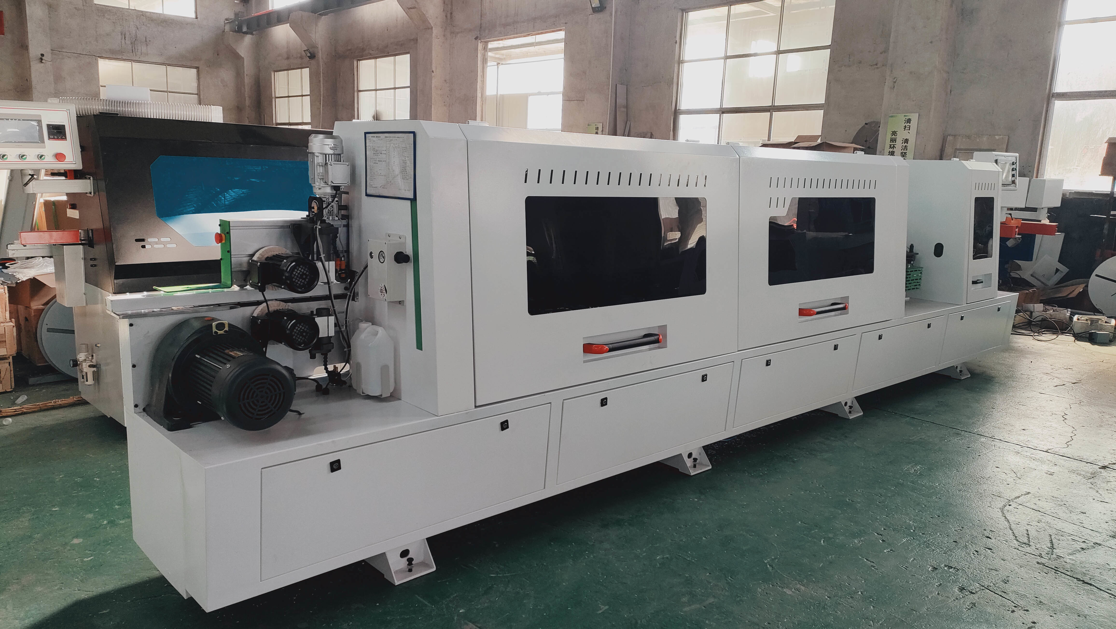 KDT structure Wood Edge Banding Machine with Pre-milling function KC4108