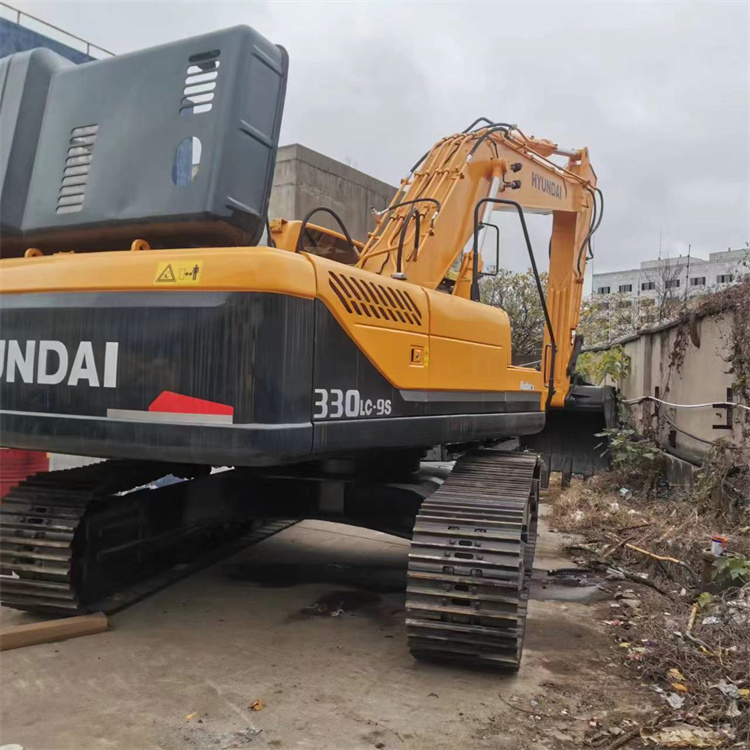 Good Health Condition Hyundai 330 Excavator LC 9 S with Cummins Engine in Korea Market