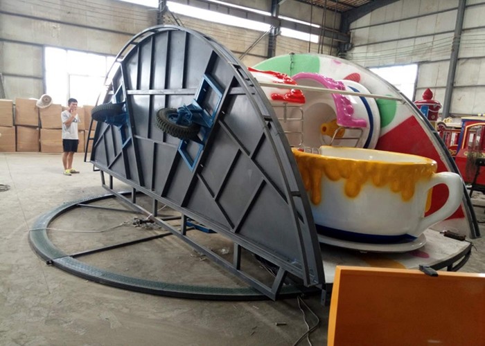 Indoor / Outdoor Teacup Amusement Ride With Under Base And Transmission System
