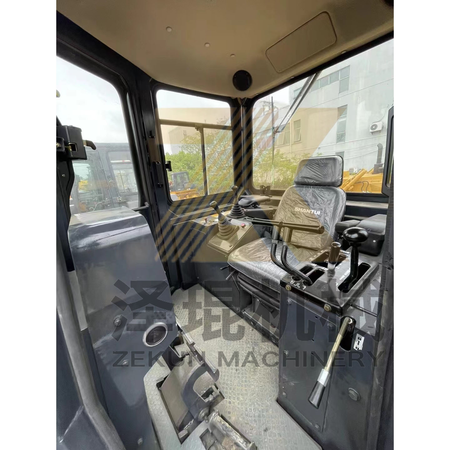 Second-Hand Shantui SD22 Bulldozer 2014 Model with Hydraulic Pump