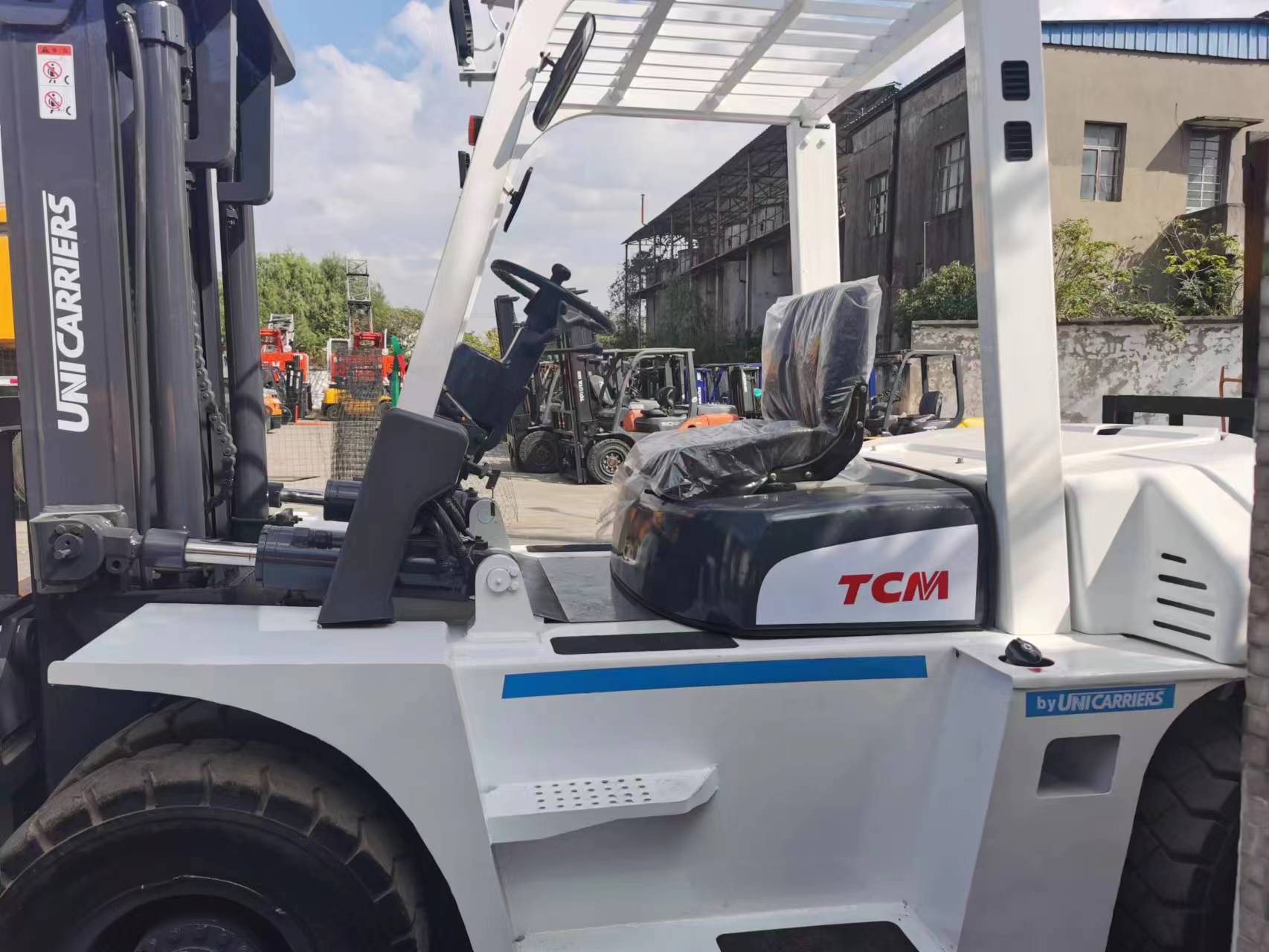 Lifting Tools Secondhand Japan Made FD60 6 Ton Forklift