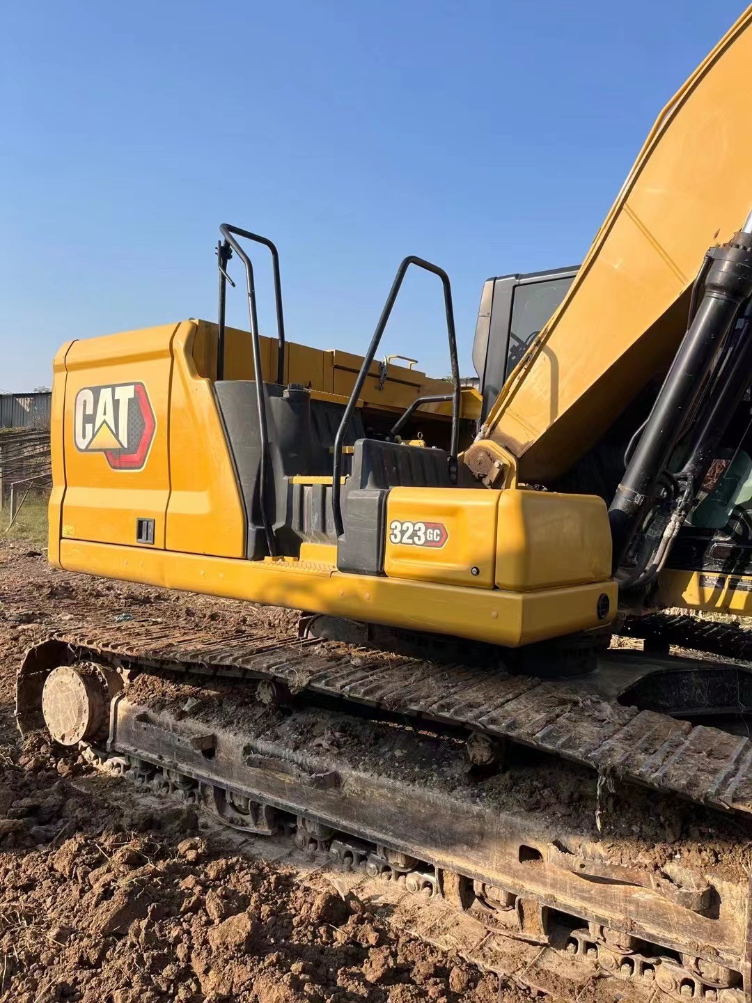 Used Crawler Excavator Cat 323gc new,low hours,original brand